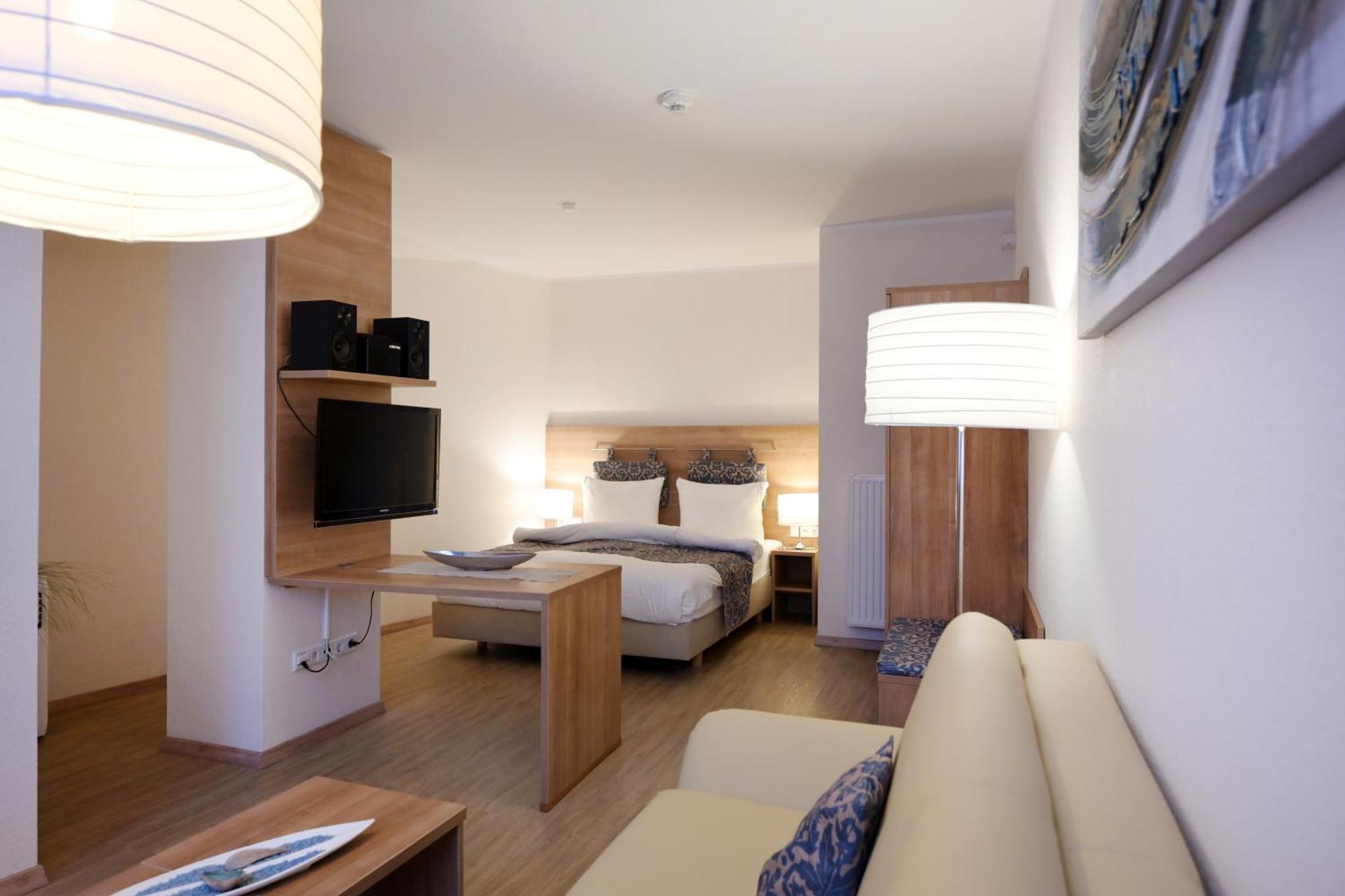 Hotel & Living Am Wartturm - Hotel & Apartments شباير المظهر الخارجي الصورة